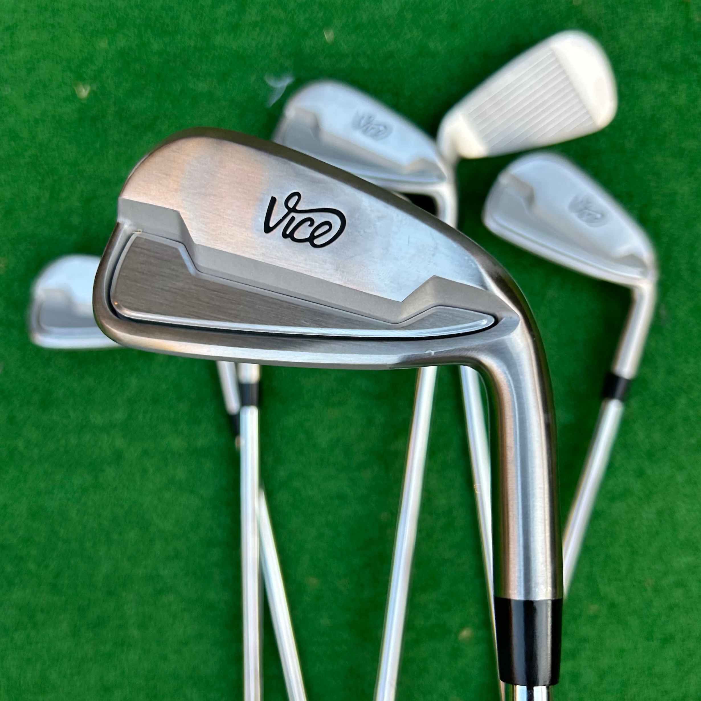 Set Fierros Vice Boost+ Acero Flex Regular