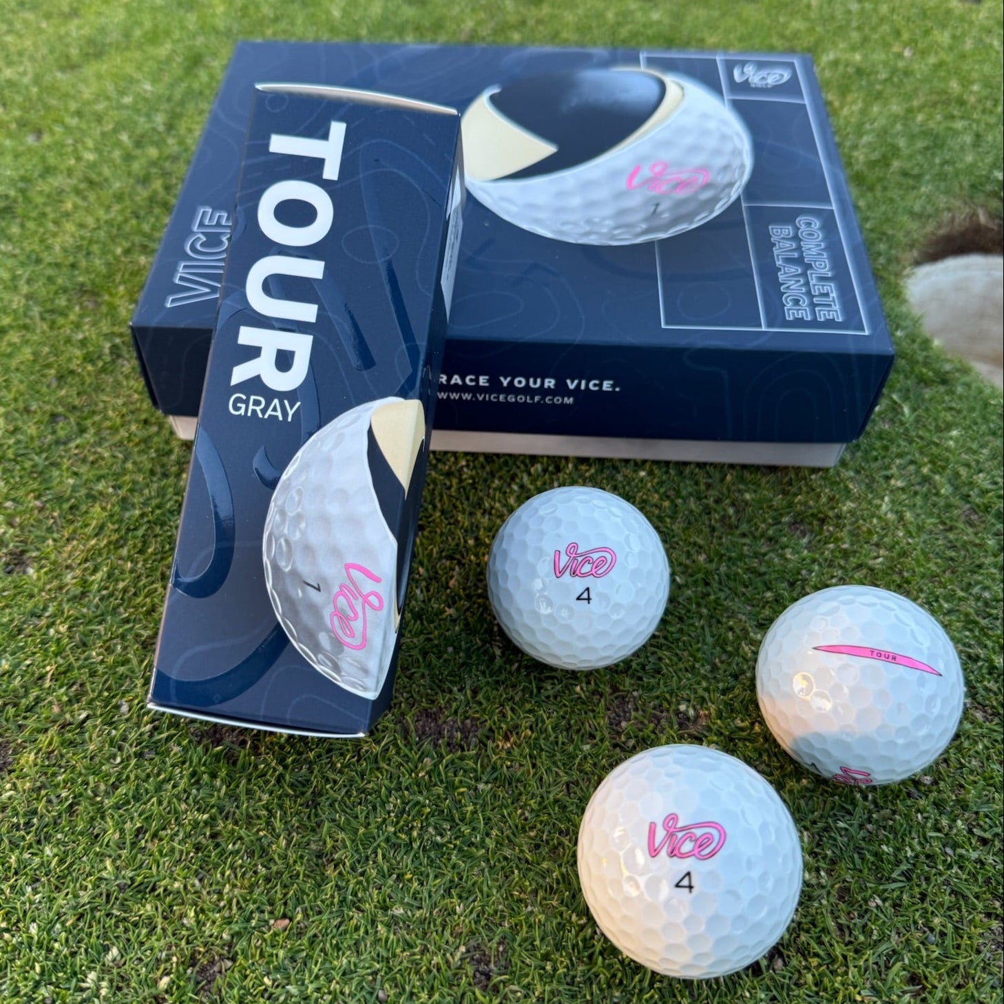Vice Tour - 12 pelotas de golf