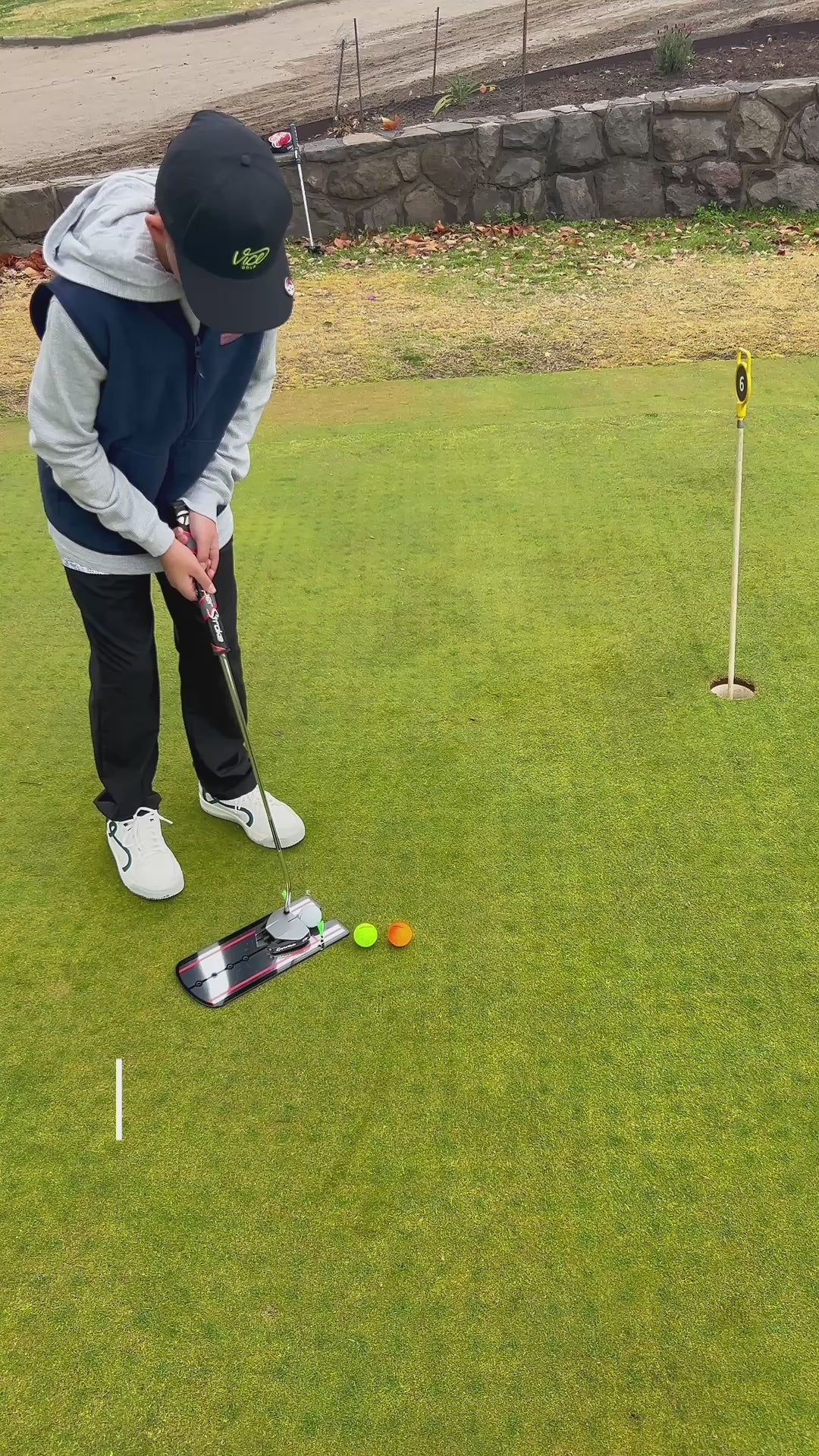 Cargar vídeo: Espejo práctica de putter