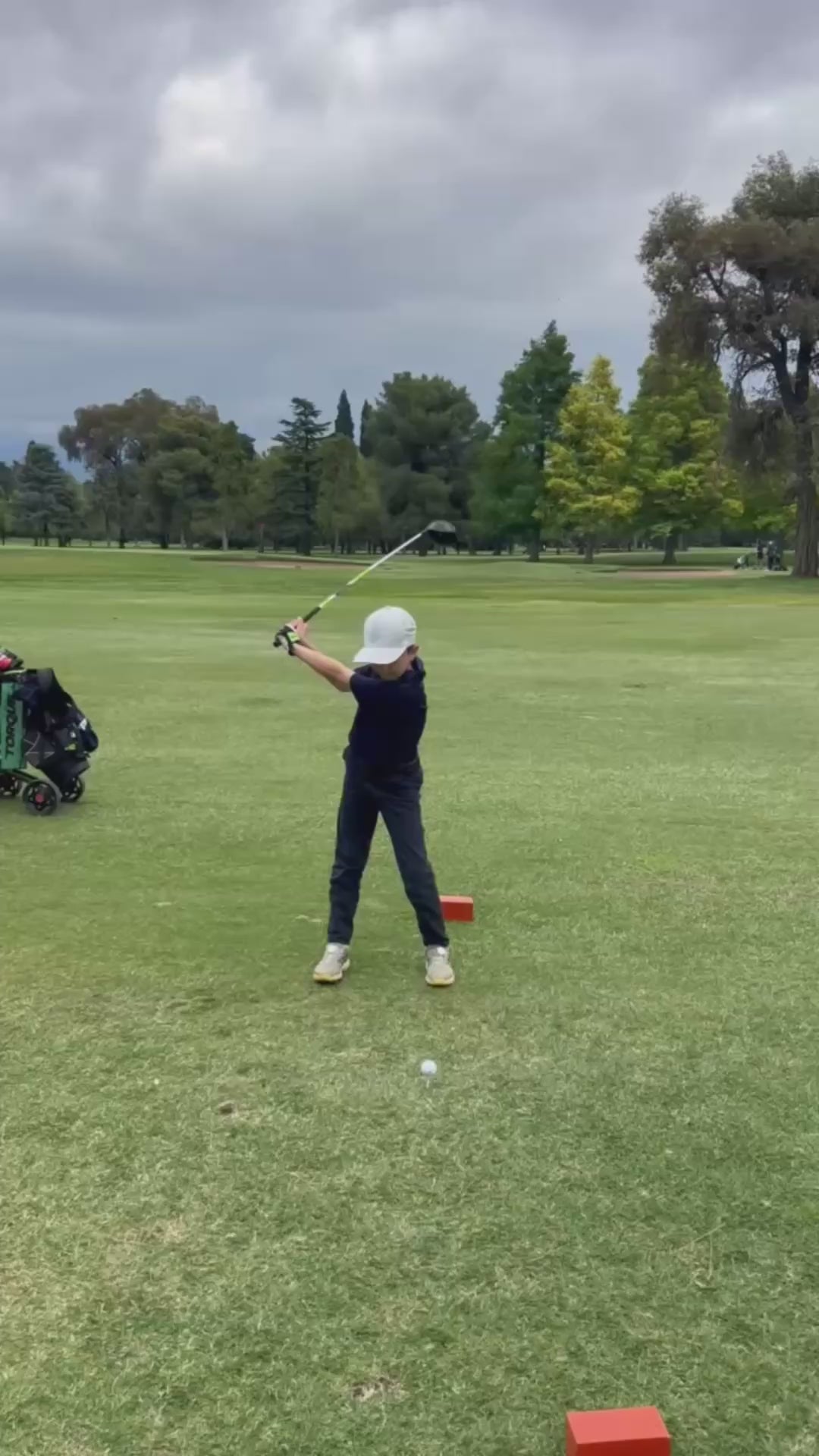 Cargar vídeo: Vice Pro Junior Set 7 palos + Bolso para Niños 8-11 años